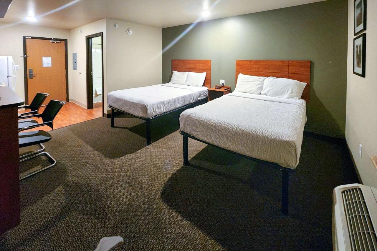 Hotel Baymont By Wyndham Dickinson Esterno foto