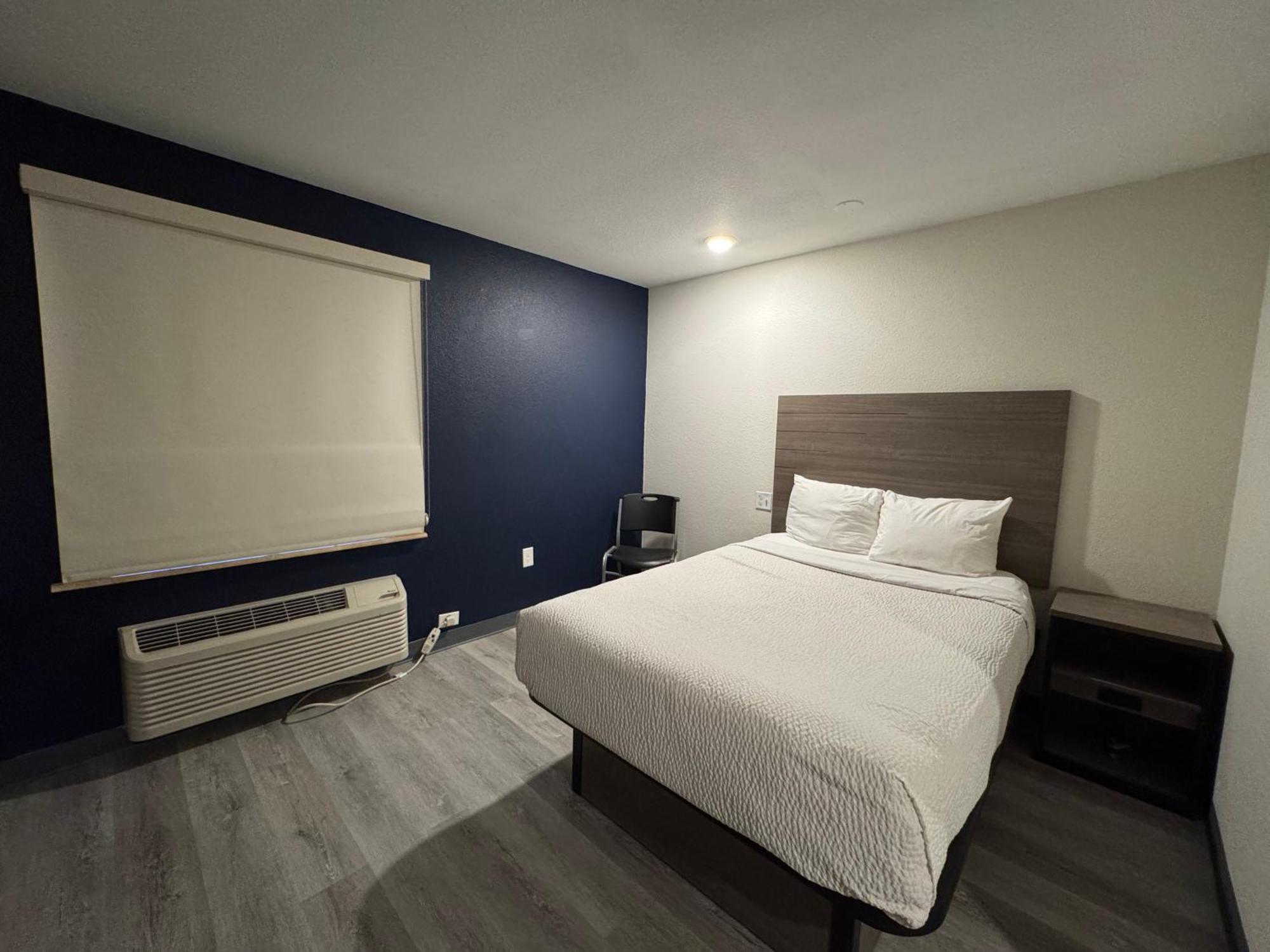 Hotel Baymont By Wyndham Dickinson Esterno foto