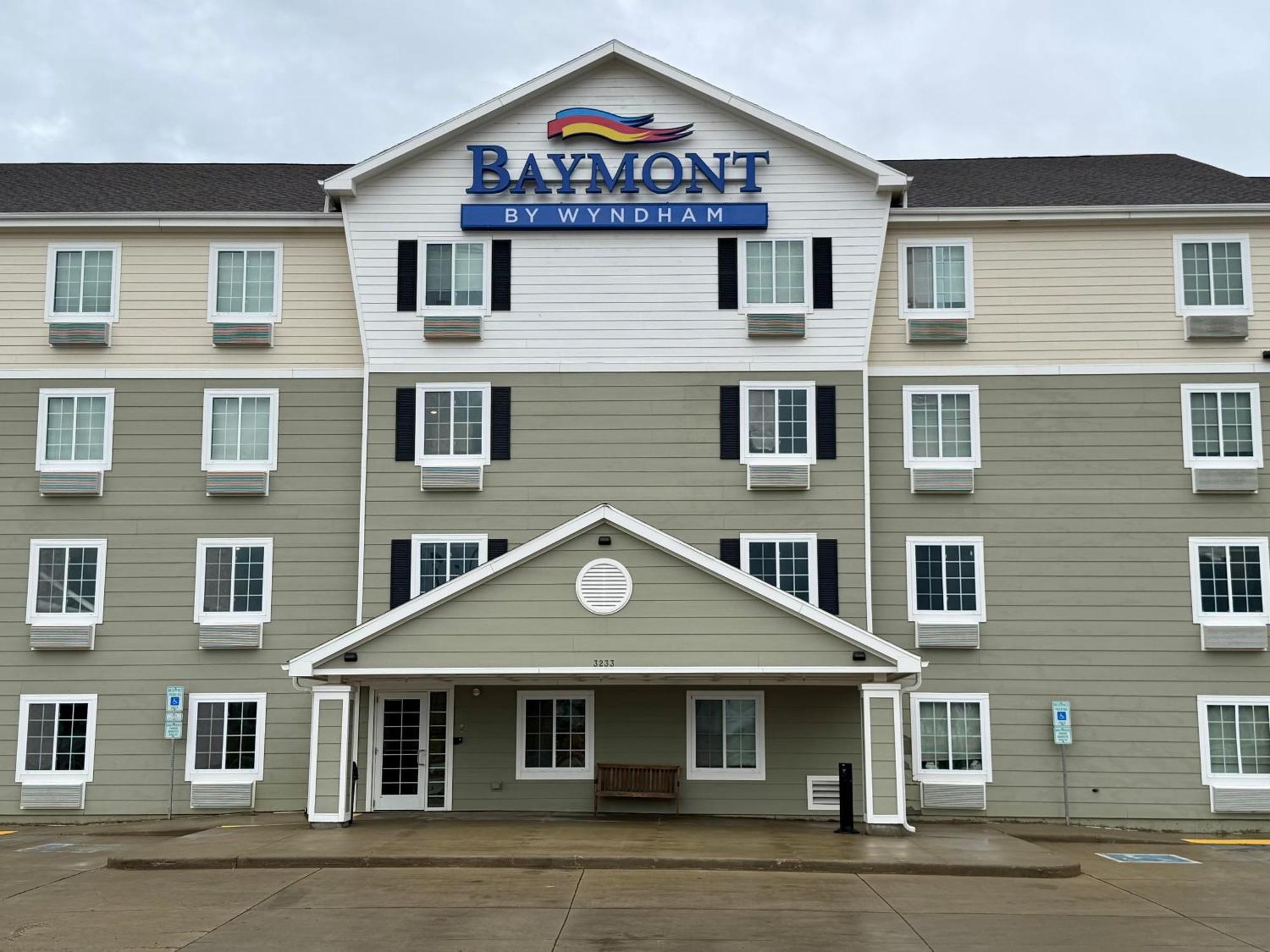 Hotel Baymont By Wyndham Dickinson Esterno foto